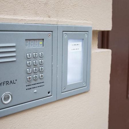 Metropolis Apartment ทอรูน ภายนอก รูปภาพ