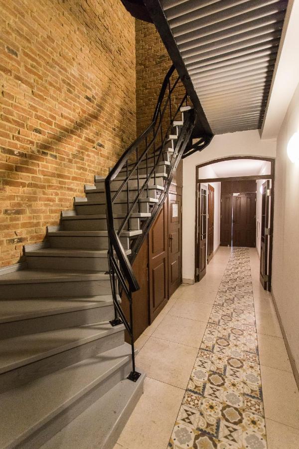 Metropolis Apartment ทอรูน ภายนอก รูปภาพ