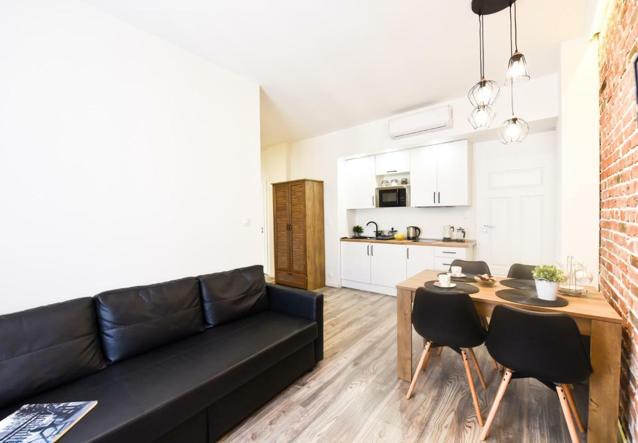 Metropolis Apartment ทอรูน ภายนอก รูปภาพ