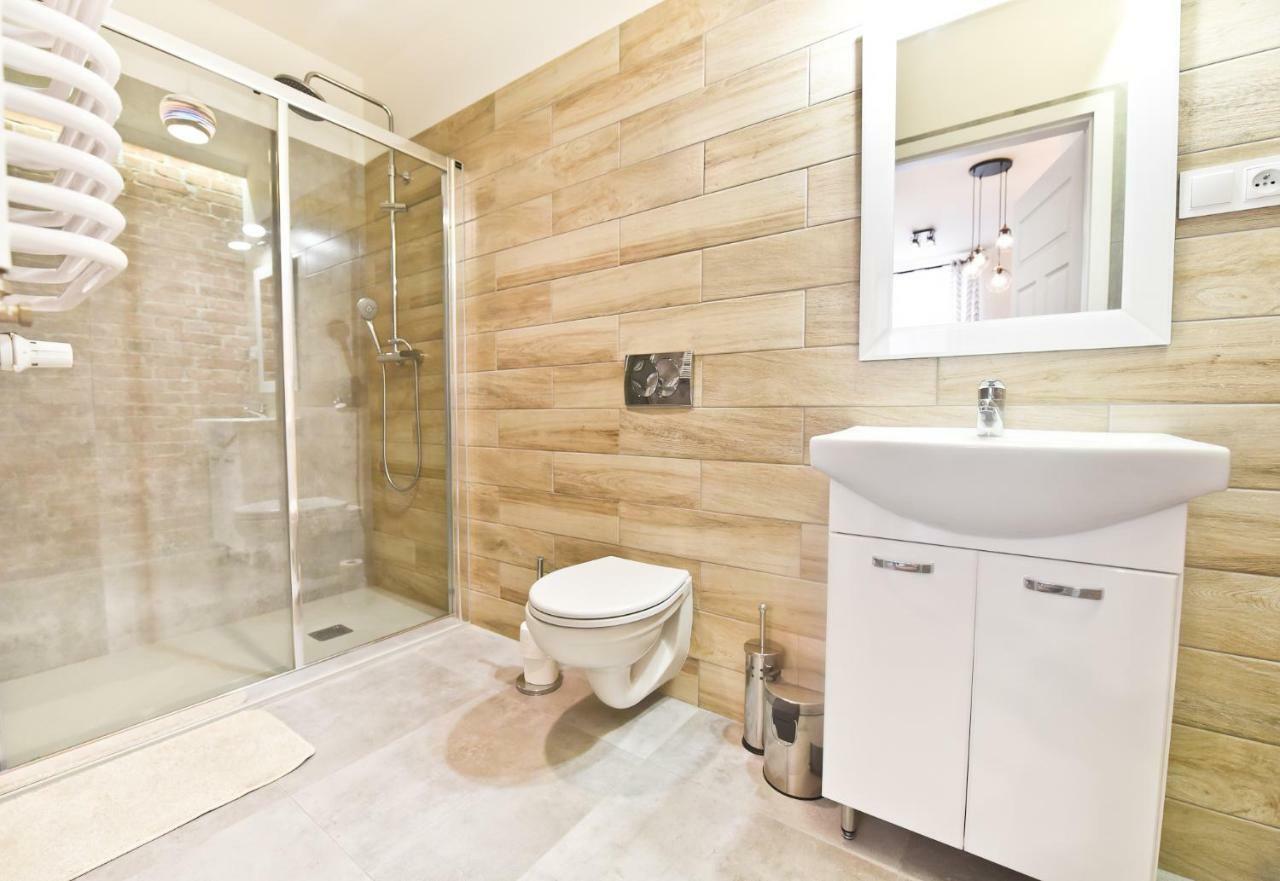 Metropolis Apartment ทอรูน ภายนอก รูปภาพ