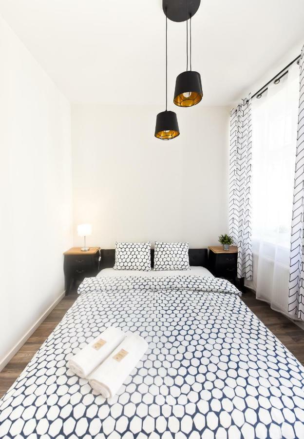 Metropolis Apartment ทอรูน ภายนอก รูปภาพ